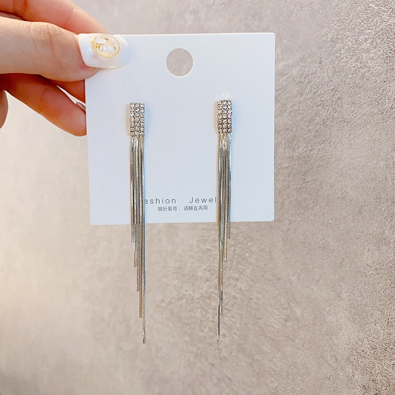 Khuyên Tai Tua Rua Dáng Dài Đính Đá Sang Trọng Hợp Thời Trang 2022