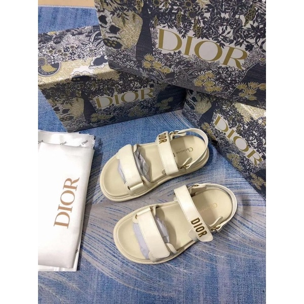 Sandal quai ngang di or