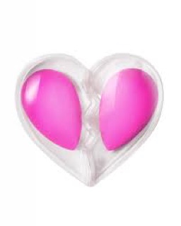 Mút Beauty Blender trái tim cặp đôi hoàn cảnh