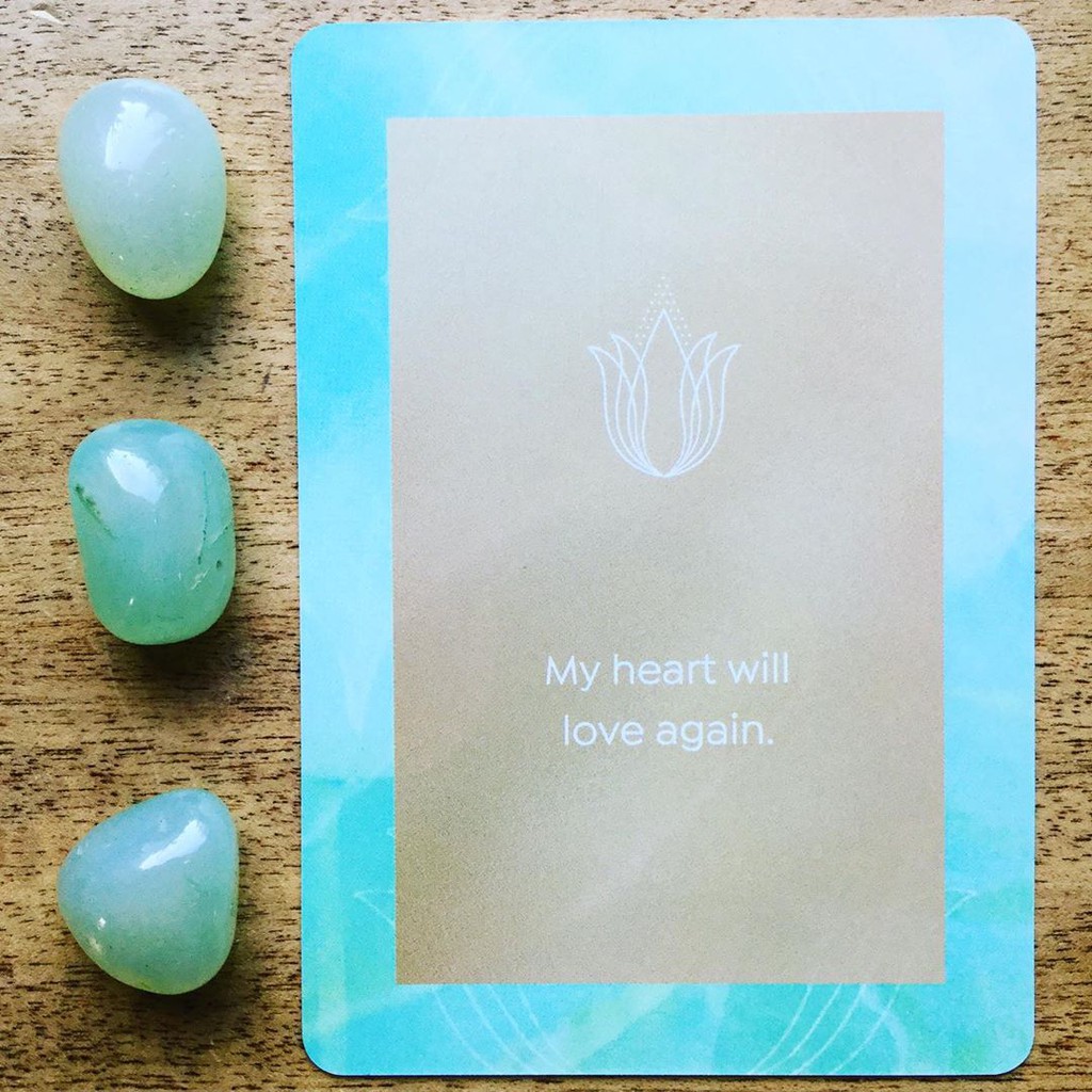 Bộ bài Healing Mantra (Mystic House Tarot Shop) - Bài Gốc Authentic Chính Hãng 100%