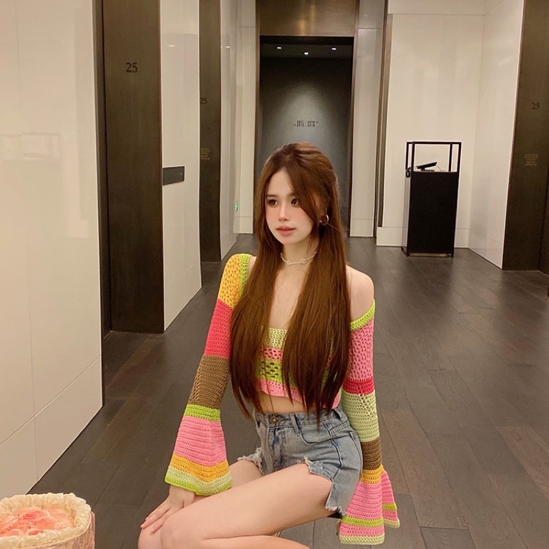 ÁO LEN CỔ VUÔNG TAY BÈO NỮ ULZZANG