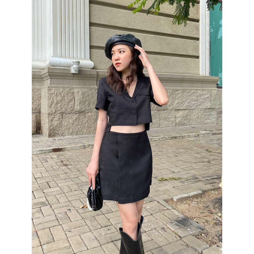 Anniegals - Áo blazer tay ngắn màu đen - Poplin Cropped Blazer