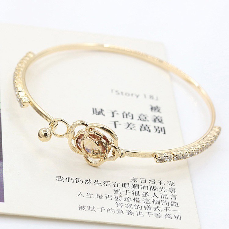 Vòng tay hợp kim đính đá mặt hình bông hoa dễ thương cho nữ