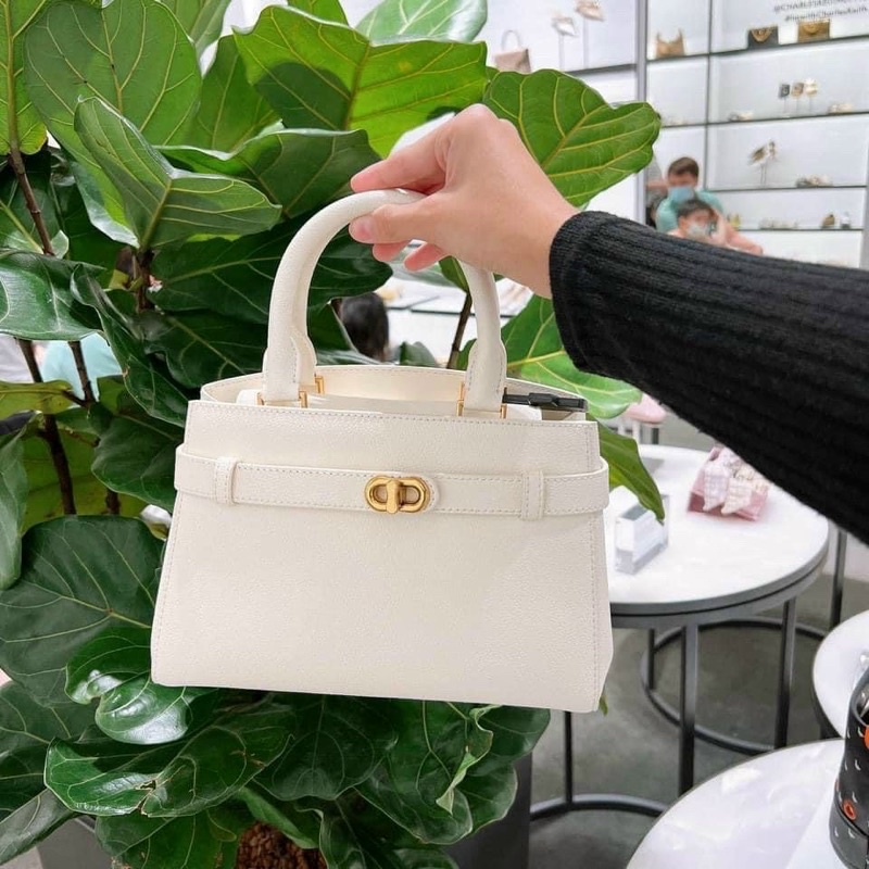 Túi CNK dáng công sở