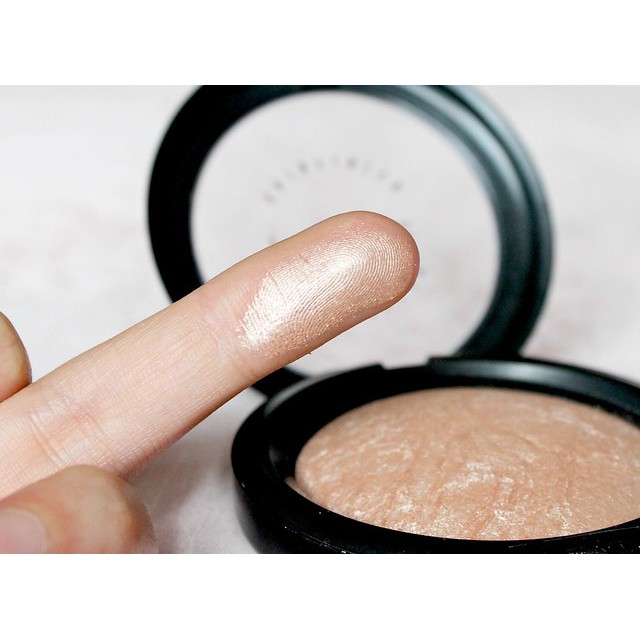 Phấn bắt sáng MAC Mineralize Skinfinish Highlighter - Fullsize