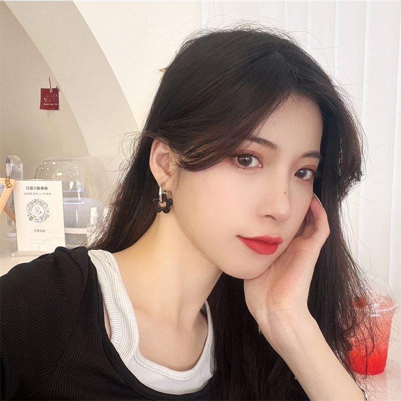 Khuyên Tai Hình Bông Hoa Màu Đen Thời Trang Dành Cho Nữ