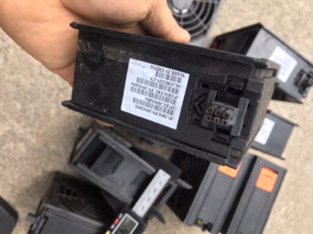 Quạt server Hp delta 12v 1.5A , vuông 9cm có khung bảo vệ full