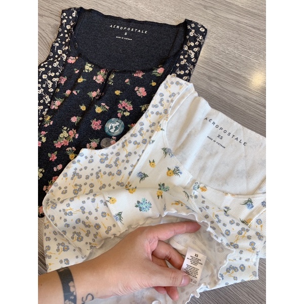 Áo croptop dư xịn