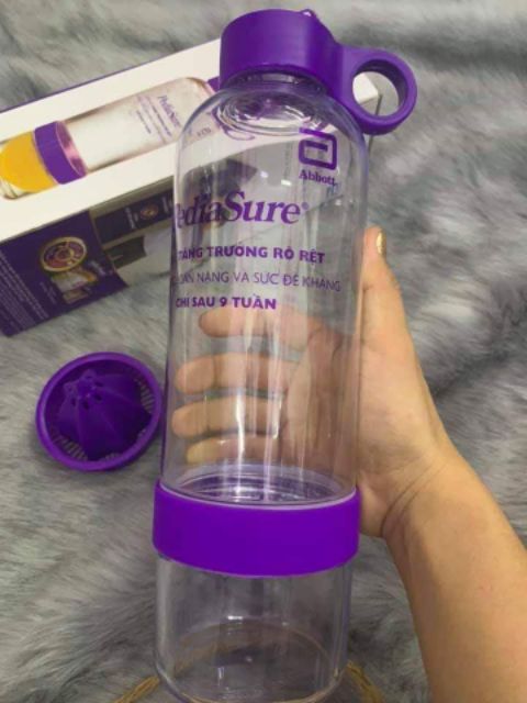 🍹🍹BÌNH NƯỚC KÈM VẮT CAM 2IN1 800ML - HKM SỮA PEDIASURE
💲Giá lẻ: #30k/cái