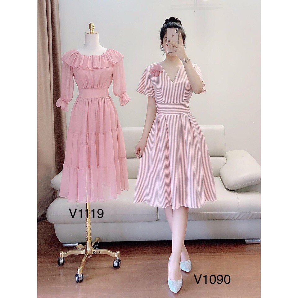 Đầm Nữ Xòe Sọc Cổ V Cài Hoa Thanh Lịch Thời Trang Bonucci V1090 | BigBuy360 - bigbuy360.vn