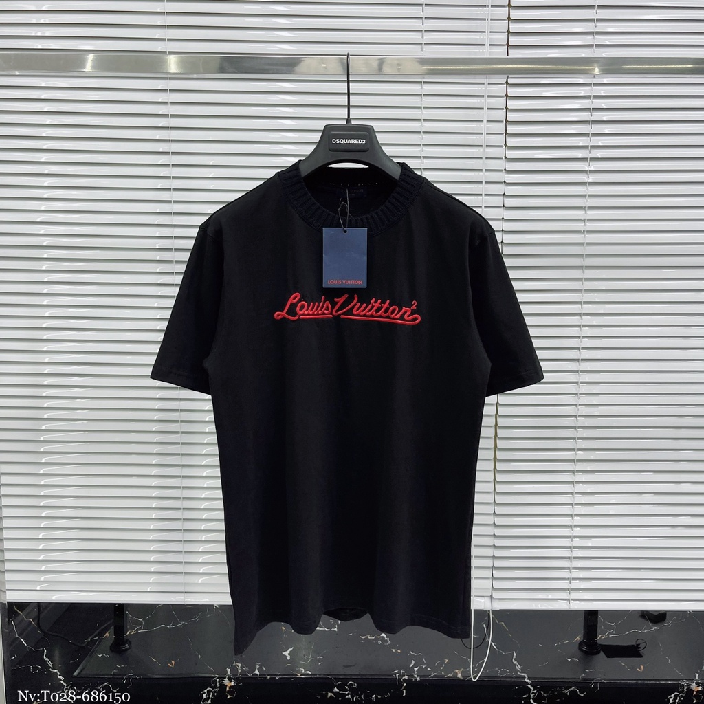 Áo Phông Nam LUONVUITUOI Thêu Chữ Nổi Bật - Áo Thun Nam Nữ Lv Bo Cổ Cực Chất DT Fashion Menwear