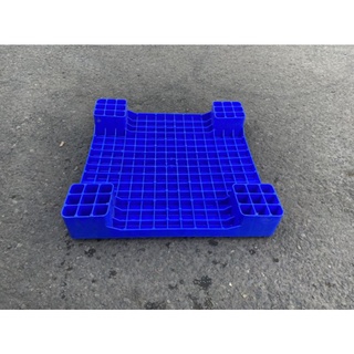 Pallet nhựa bít 60x60x10cm[ giao siêu tốc]