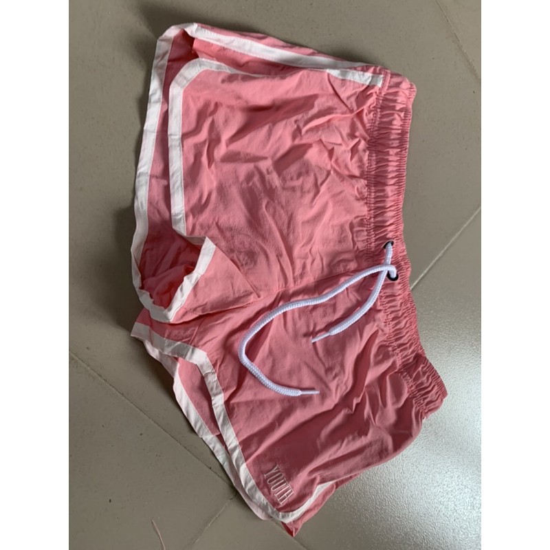 Quần đi biển nữ hồng