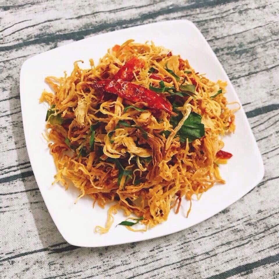 Khô gà lá chanh xé cay 300g loại đặc biệt Đồ Ăn Vặt Sài Gòn Đặc Sản
