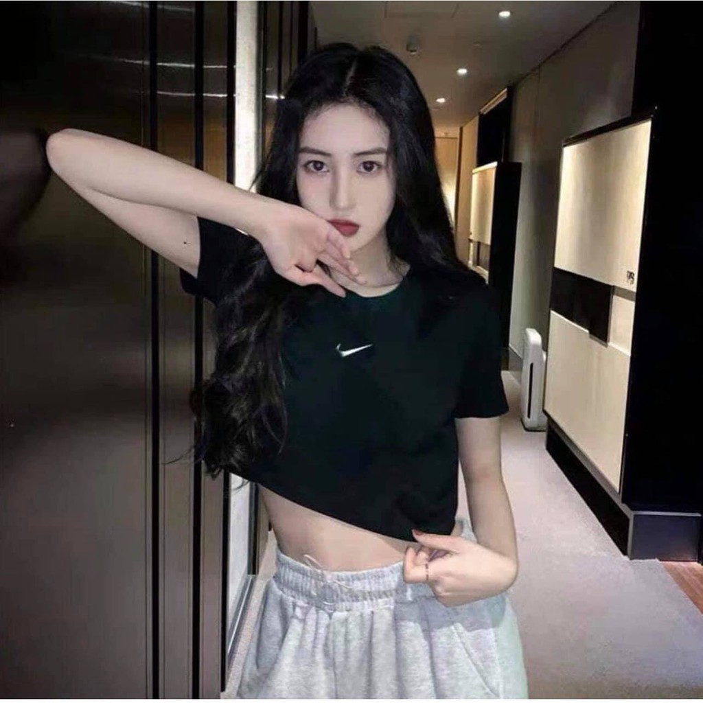 [SALE SỐC GIÁ TẬN GỐC]Áo croptop - ngắn tay nikee dành cho các bạn nữ 2 màu đen/trắng cực đẹp❣️❣️ | BigBuy360 - bigbuy360.vn