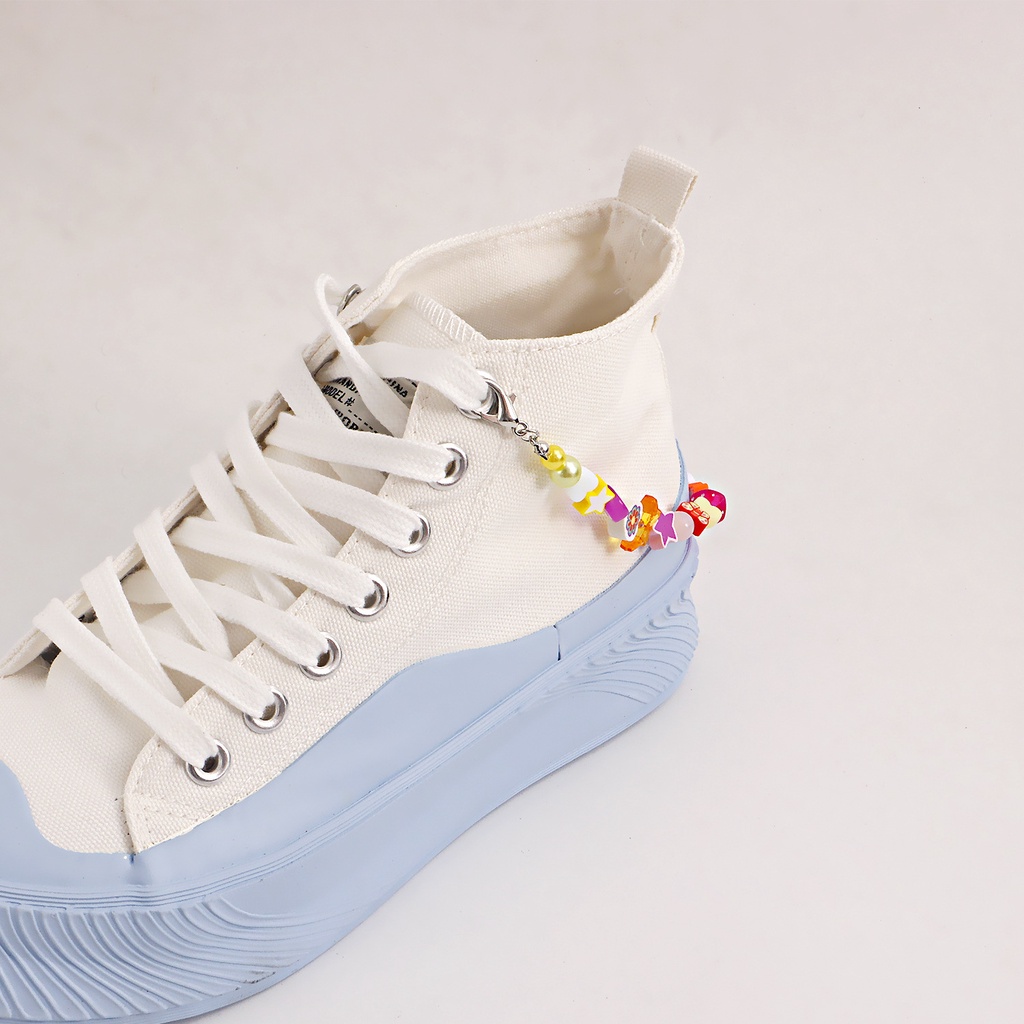 Phụ Kiện Dây Giày Mềm Xỏ Hạt Hình Chữ Cái/Hình Bướm/Chữ Cái Màu Sắc Cầu Vồng Dành Cho Nữ