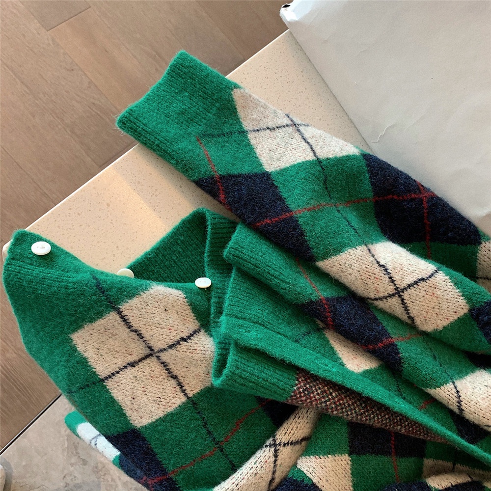 Kumi.vn SẴN áo khoác len cardigan họa tiết trám kim cương màu xanh lá/ nâu/ đen phong cách Hàn Quốc | BigBuy360 - bigbuy360.vn