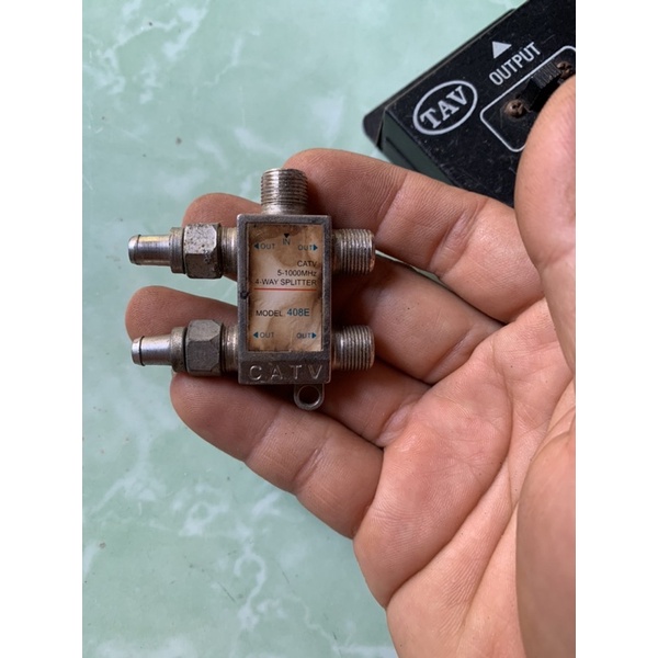 Bộ chia video và audio