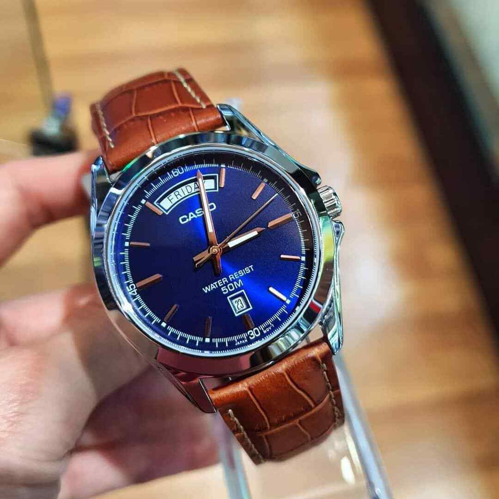 Đồng hồ nam Casio MTP-1370L-2AV Dây Da Màu Nâu - Nền Mặt Màu Xanh