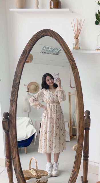 [Mã WASTMAY giảm 15% tối đa 30K đơn 150K] Đầm hoa vintage cổ V chun eo (hình shop chụp/sẵn) | BigBuy360 - bigbuy360.vn