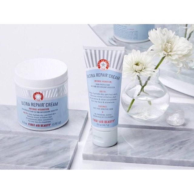 Kem dưỡng ẩm phục hồi cho da nhạy cảm First Aid Beauty Ultra Repair Cream