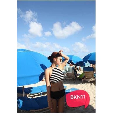Bikini 2 mảnh quần đen áo kẻ đen trắng
