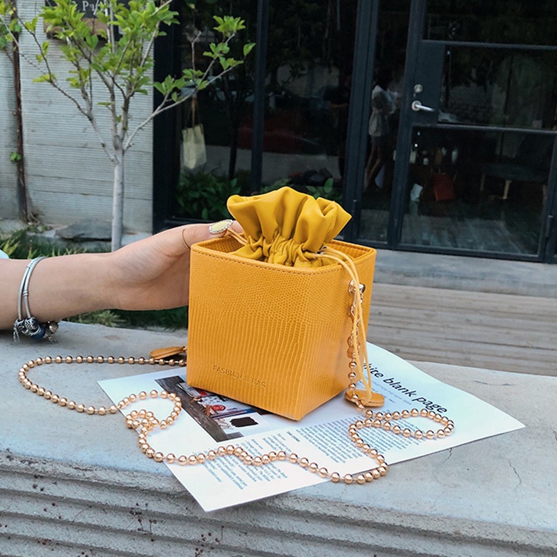 Túi đeo chéo IELGY mini dây đeo chuỗi ngọc trai khóa dây rút thời trang cho nữ