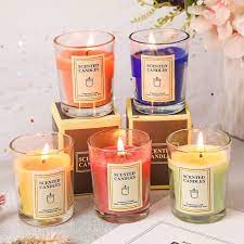 Nến thơm trong ly thuỷ tinh giúp giảm căng thẳng
