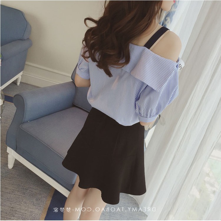 Áo lệch vai nữ sọc thẳng tôn dáng