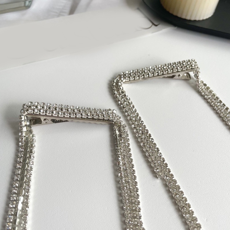 Kẹp Tóc Dáng Dài Đính Đá Phối Tua Rua Dễ Thương