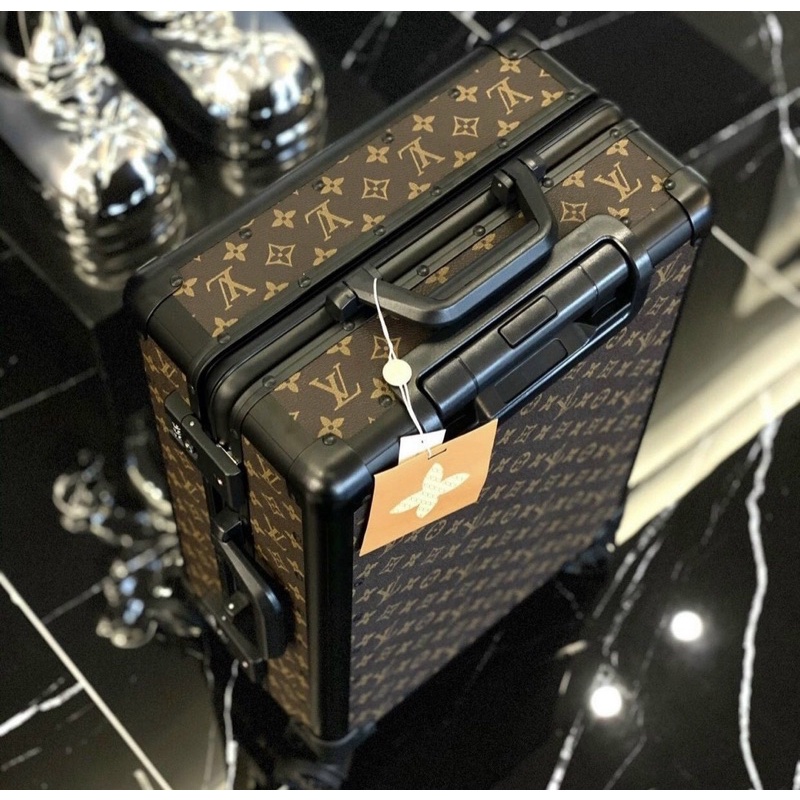 Vali Lv Louis Vuitton size 20 xách tay Vip