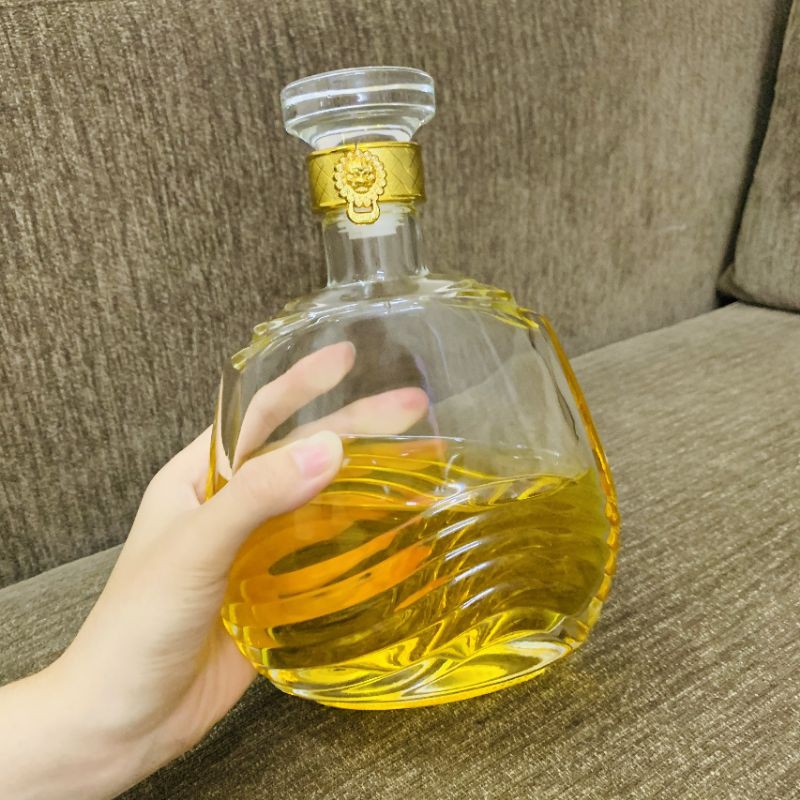 [ Rẻ Vô Địch ] Bình Đựng Rượu Thủy Tinh Cao Cấp 500ml. Mẫu Rẹt Sóng Có Khóa Vàng