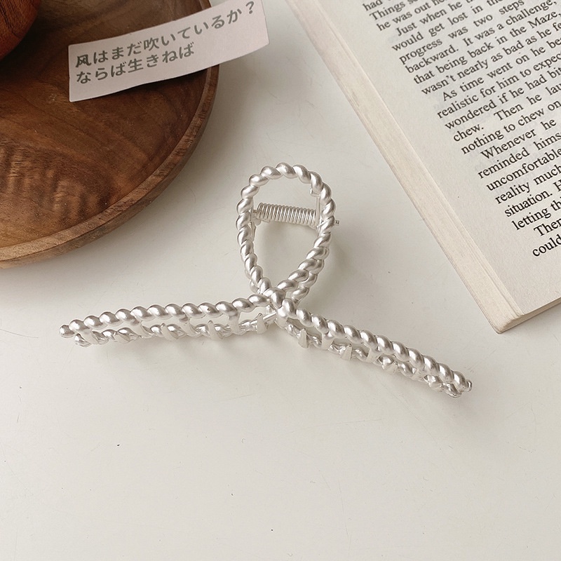 Kẹp tóc hình cá mập bằng kim loại phong cách Hàn Quốc cho nữ