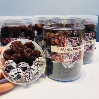 Ô mai mix không hạt: 100k/ lọ 500g