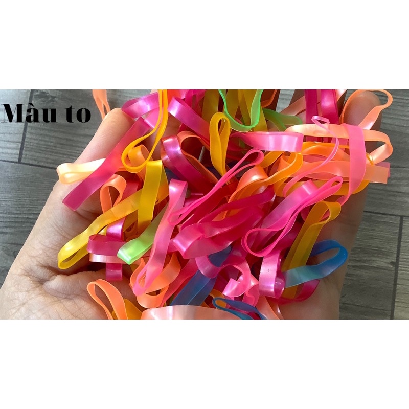Thun cột tóc lớn nhỏ