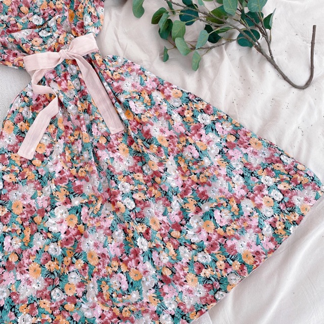 [Mã WAMT1505 giảm 10K đơn 0K] Đầm Hoa Xoè Cổ Vuông Nhún Ngực Tay Phồng | BigBuy360 - bigbuy360.vn