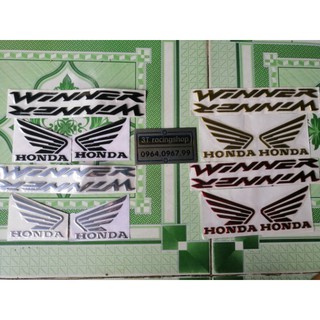 Tem nổi chữ Winner và cánh chim Honda