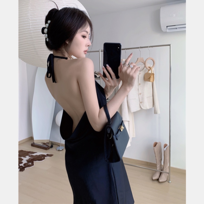 Đầm Dây Hở Lưng Thiết Kế Quyến Rũ Hợp Thời Trang