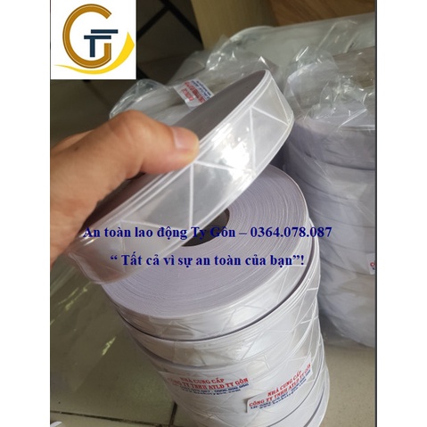 Phản quang nhựa 2,5cm màu trắng