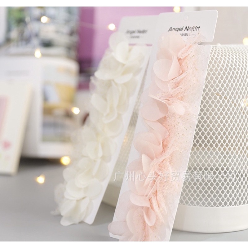 Băng đô hoa xinh xắn cho bé