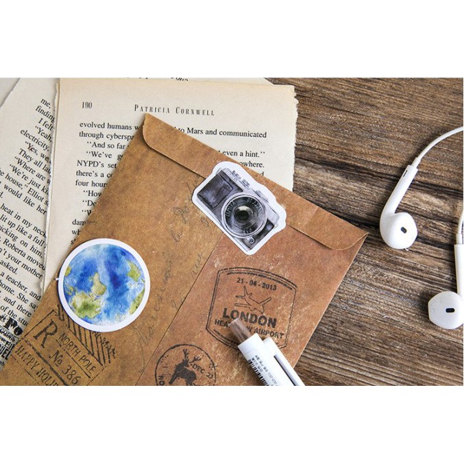 Hộp 46 miếng sticker mẫu du lịch và máy ảnh