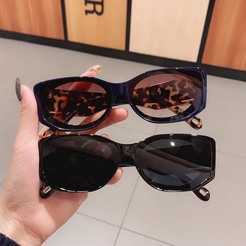 Kính Mát Hình Oval Thời Trang Dành Cho Nam Và Nữ