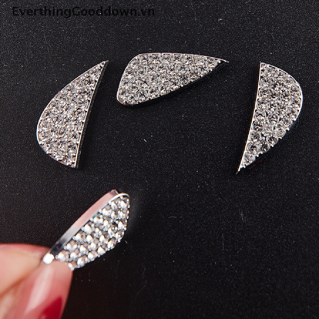 Miếng Dán Trang Trí Vô Lăng Xe Hơi Hyundai i10 i20 Đính Kim Cương Giả