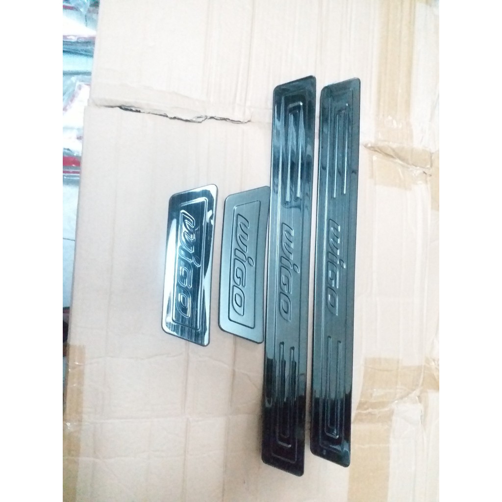 Bộ nẹp bước chân Titan Trong + Ngoài cho Xe Toyota Wigo đời 2018 đến 2021