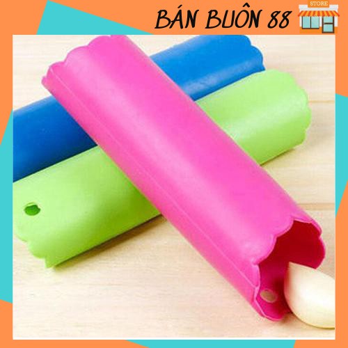 Dụng Cụ Hỗ Trợ Bóc Tách Vỏ Tỏi Bằng Silicon Tiện Lợi 88121 Shop Giang Phạm