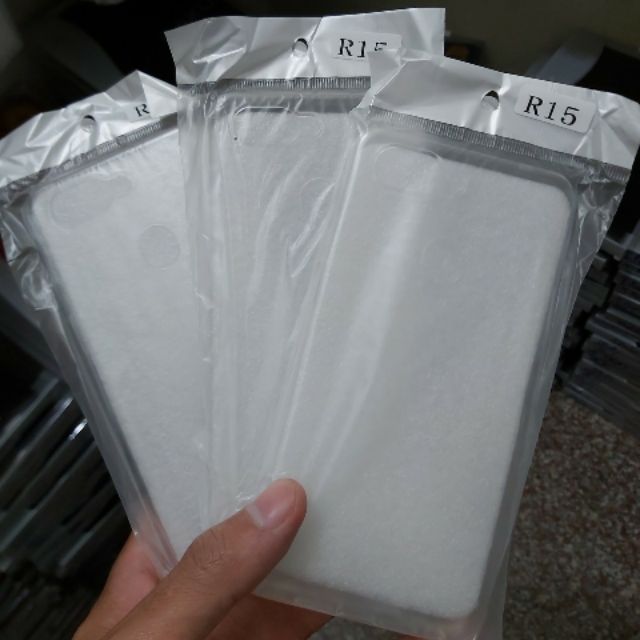 Bộ 3 chiếc ốp dẻo silicon oppo R15 trong suốt (loại tốt)