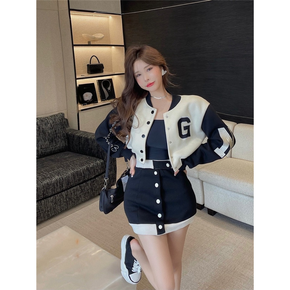 Set Đồ Nữ Kiểu Đồng Phục Bóng Chày Aó Lửng Croptop Thêu Chữ G Phối Chân Váy Mẫu Mã Mới Phong Cách HotGirl B