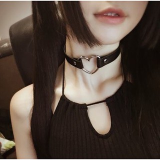 Vòng cổ choker da Pu khoen tim