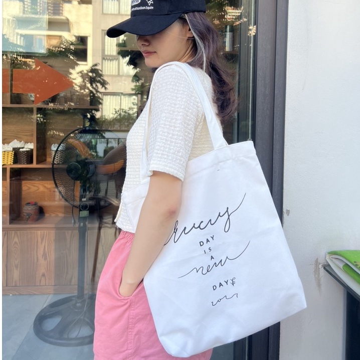 Túi tote HAZIN vải canvas ulzzang unisex đa dạng chữ có khoá miệng đi học đi chơi đựng vừa khổ a4
