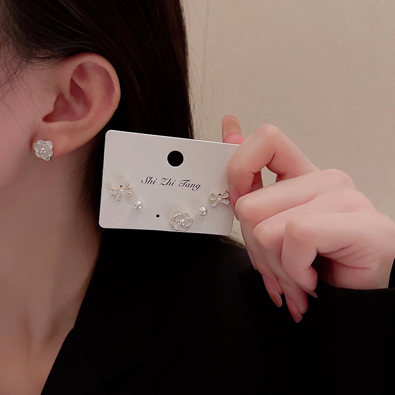 Bộ Khuyên Tai Cao Cấp Đính Nơ Hoa Trà Và Ngọc Trai Phong Cách Đơn Giản Dễ Phối Đồ